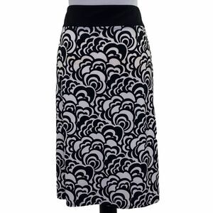 TAHARI Black White Abstract Floral Midi Skirt 10